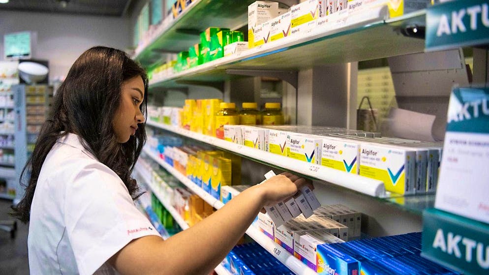 Patients in Switzerland are increasingly opting for generics instead of original medicines.