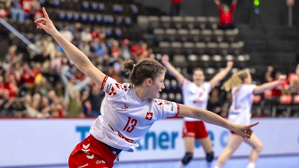 Era Baumann and her colleagues are celebrating: they have made it through to the main round