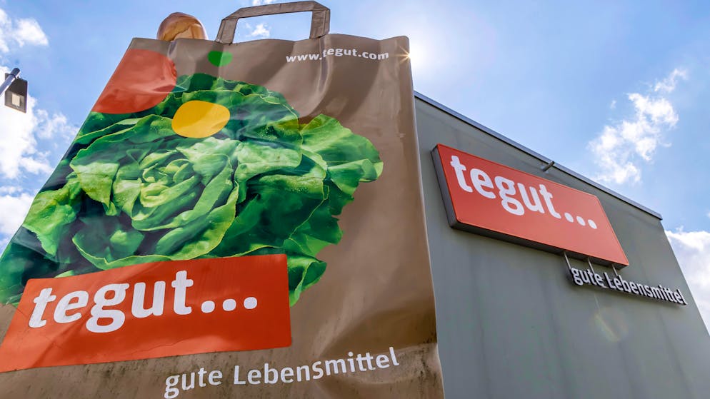 Ein Tegut Supermarkt in Ellwangen in Baden-Württemberg. (Archivbild)