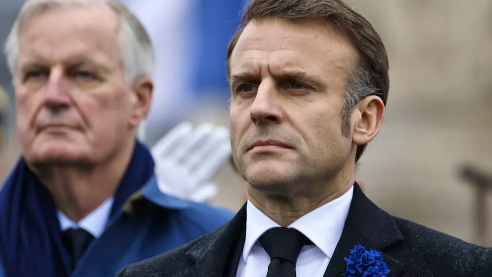 Francia. Cade il Governo Barnier, Macron sempre più solo: «Ma resto fino alla fine»