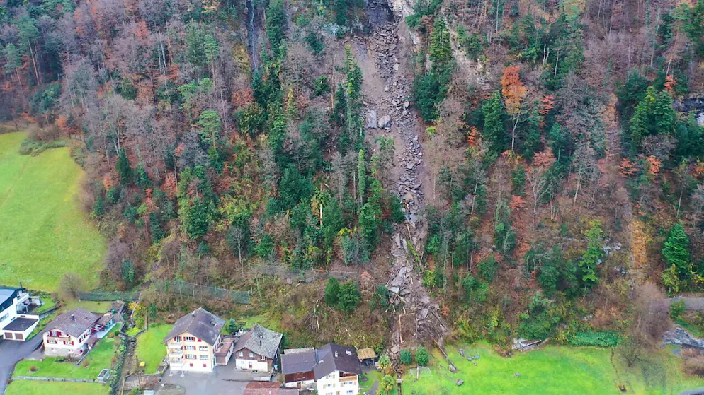 Am Montagabend ging in Altdorf im Bannwald ein Felssturz nieder.