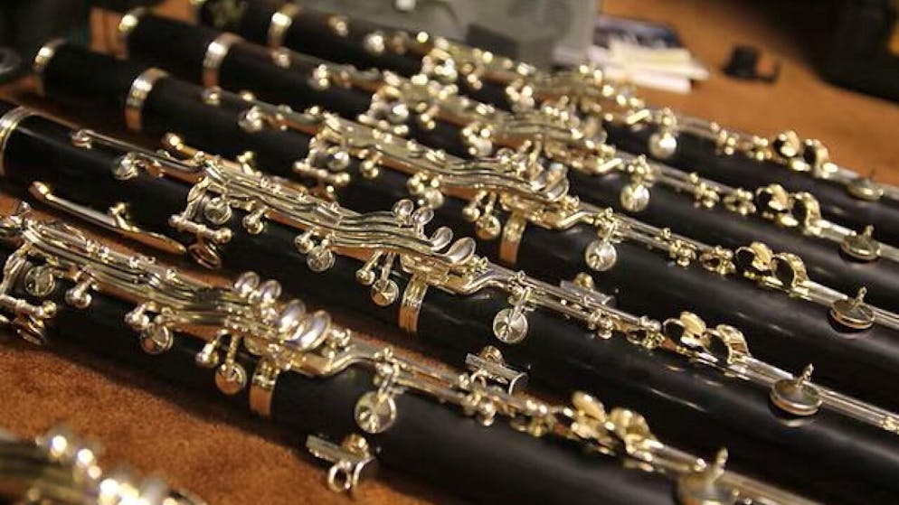 Dritte Generation übernimmt Basler Musikgeschäft Oesch - Gallery. Musik Oesch Basel ist unter anderem für seine Herstellung und Reparatur von Basler Piccolos bekannt.