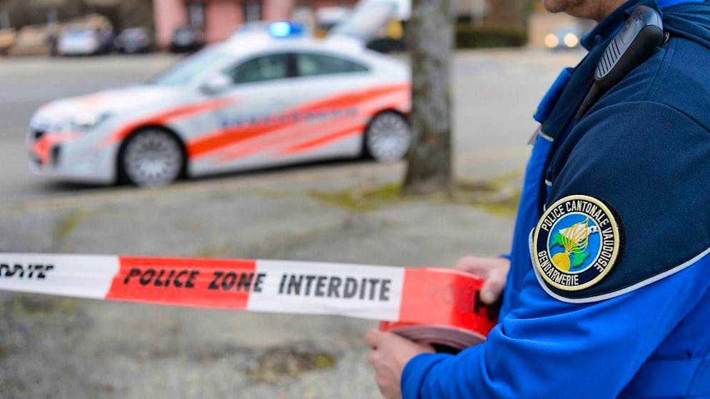 At around 7.15 a.m., the Vaud police headquarters was alerted that a woman was lying lifeless in her house in Renens. (symbolic image)