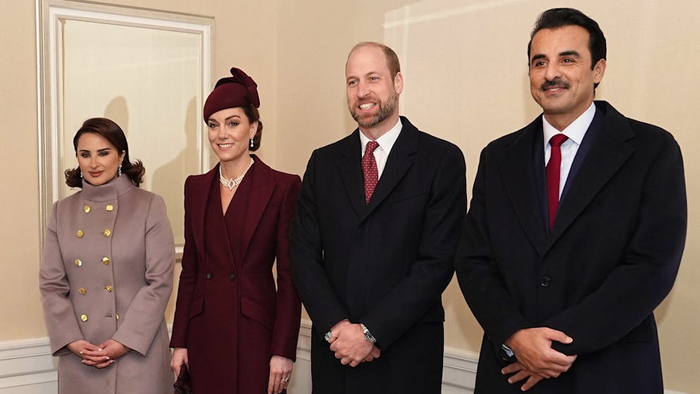 Staatsbesuch in Grossbritannien: Prinzessin Kate und Prinz William begrüssen den Emir von Katar, Scheich Tamim bin Hamad Al Thani und seine Frau Jawaher.