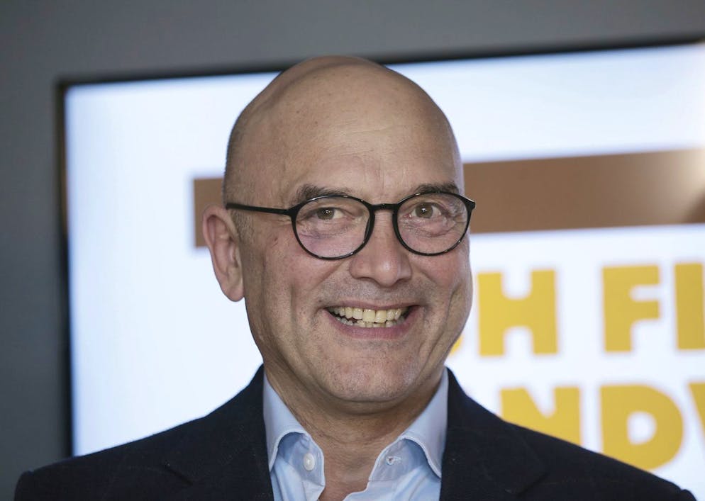 La BBC est sous pression depuis plusieurs jours après des accusations de harcèlement sexuel visant Gregg Wallace, 60 ans, l'un des visages de l'émission. En cause: des remarques et des plaisanteries «inappropriées» à connotation sexuelle, qui auraient eu cours pendant plus de 17 ans.