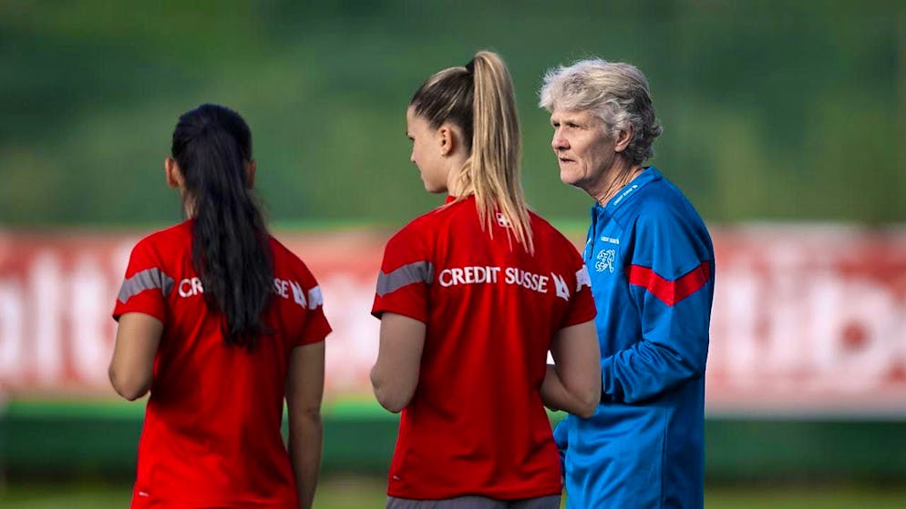 How Pia Sundhage has helped the Swiss women's soccer team - Gallery. Pia Sundhage speaks to Meriame Terchoun (left) and Viola Calligaris at the training camp in Spain in February