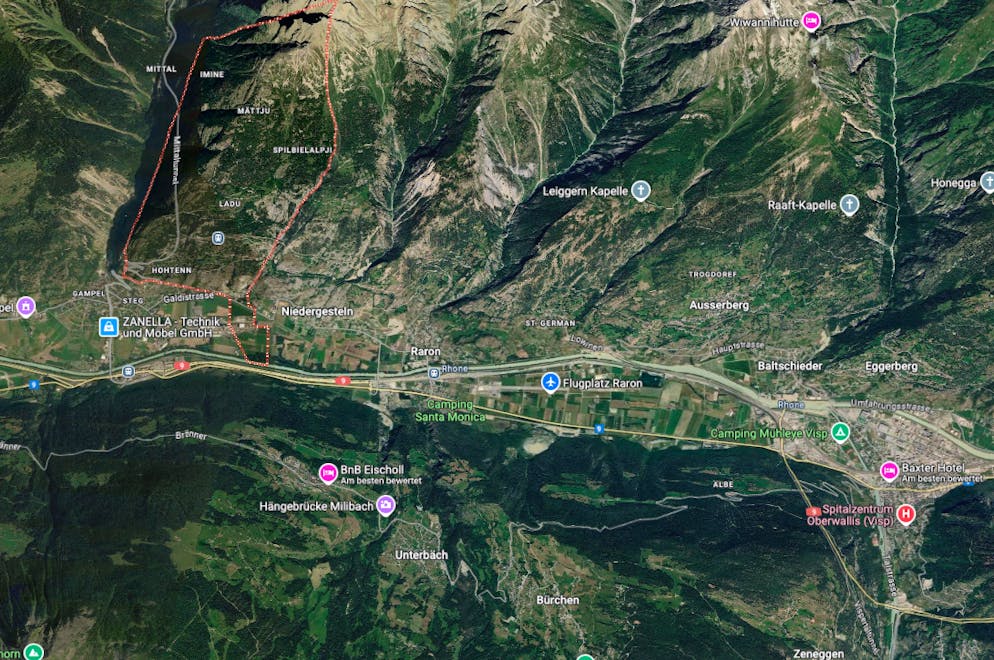 Im kleinen Dorf Hohtenn VS in der Nähe von Visp klagt ein Anwohner gegen das Hupen bei seinem Haus. Er verliert den Prozess vor Gericht.