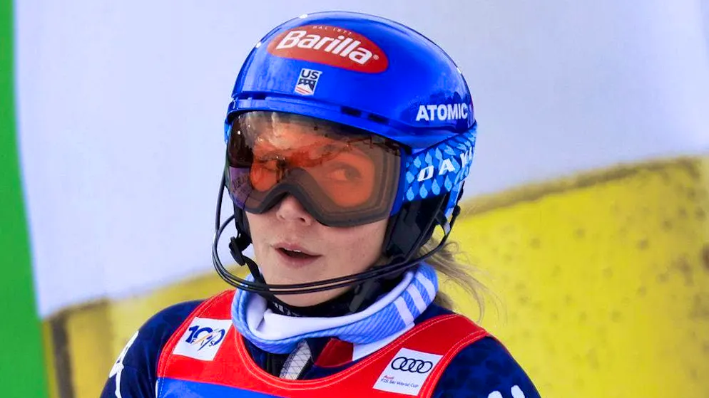 Mikaele Shiffrin dovrà aspettare ancora un po' prima di tornare sugli sci.