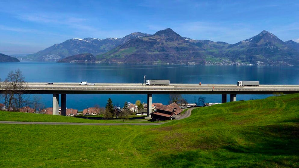 Ein Autobahn-Abschnitt der A2 bei Beckenried im Kanton Nidwalden. (Archivbild)
