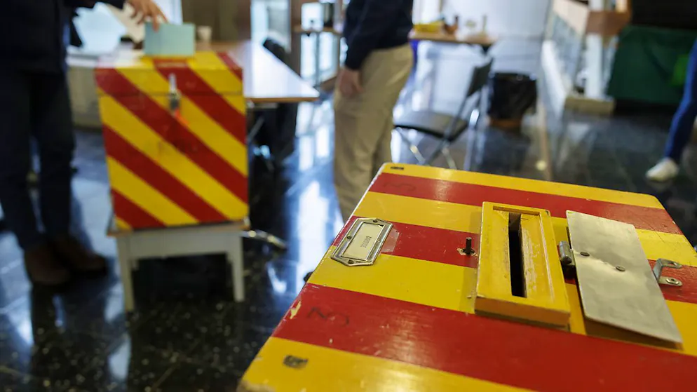 A Genève, un nombre record de candidats est en lice aux prochaines élections municipales. Le 23 mars, 2013 candidatures réparties sur 183 listes se disputeront un siège de délibératif et 262 personnes se présentent du côté des exécutifs (illustration).