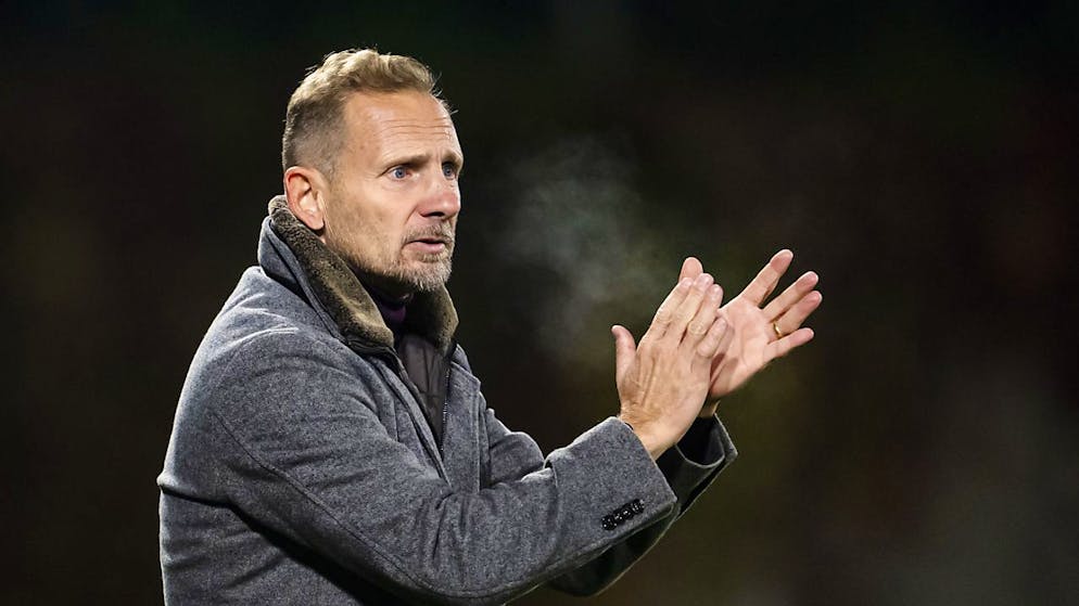 Applaus und langfristiger Vertrag: Mauro Lustrinelli soll bis 2028 an der Seitenlinie des FC Thun stehen.