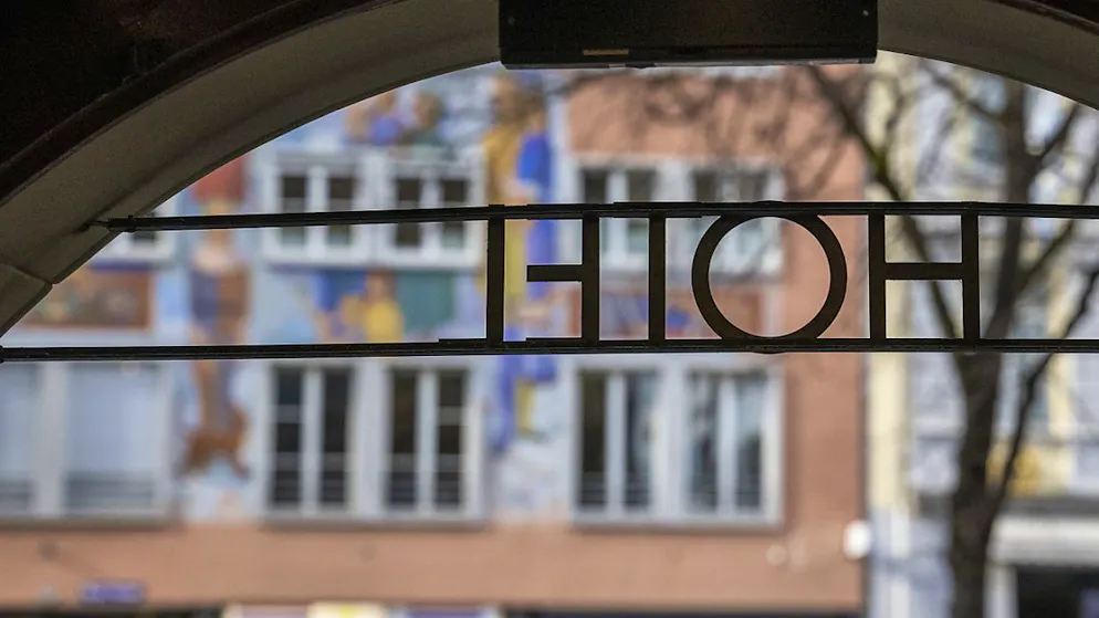 Die Schweizer Hotellerie hat im Oktober wieder mehr Übernachtungen verzeichnet. Nach dem Rückgang im September sorgten zusätzliche Gäste aus dem Ausland für die Trendwende. Damit erreichte die Branche einen neuen Bestwert für die Sommersaison. (Archivbild)