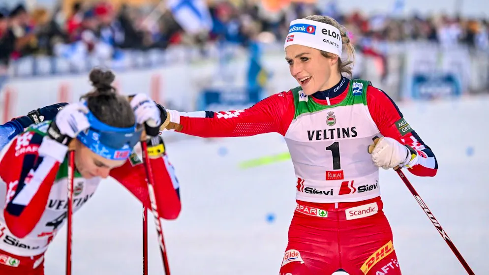 Therese Johaug (à droite) a signé sa 86e victoire en carrière à Lillehammer (archives).