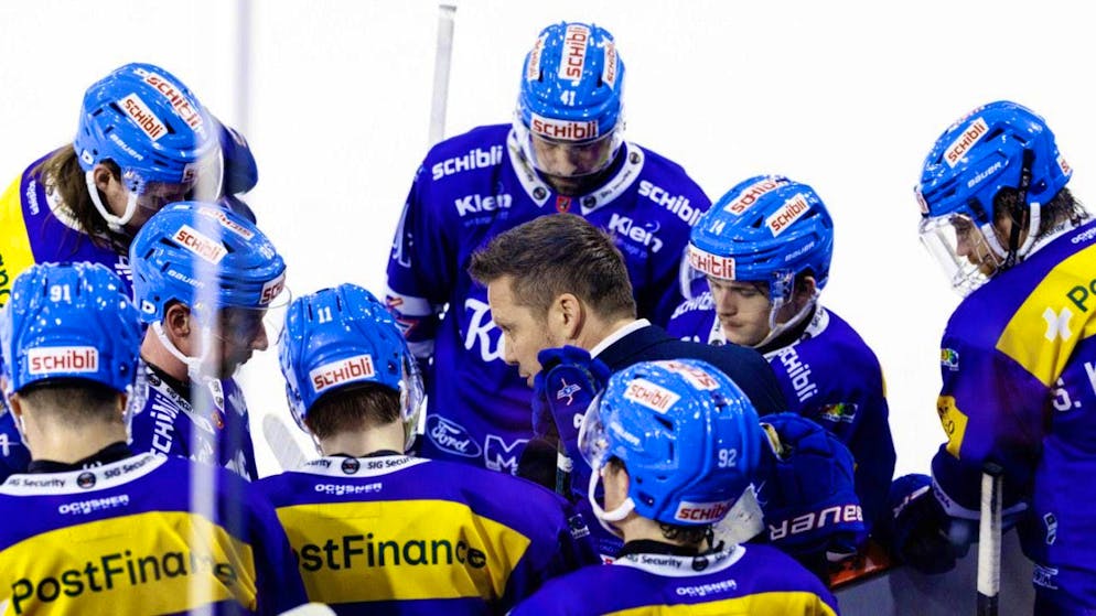The right words found: Kloten coach Lauri Marjamäki swears his players in, and they thank him with a strong final spurt