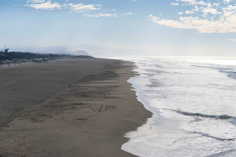 Seebeben vor Nordkalifornien: Tsunami-Warnung aufgehoben - Gallery. Nach der Tsunami-Warnung am Donnerstagmorgen: Der leergefegter Ocean Beach in San Francisco.