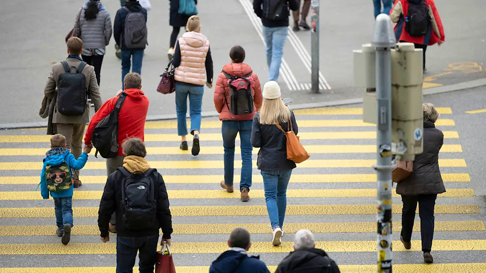 La percezione della qualità della coesione sociale pare essere in gran parte indipendente dai tradizionali fattori sociodemografici come età, sesso o livello di istruzione. (Immagine simbolica)