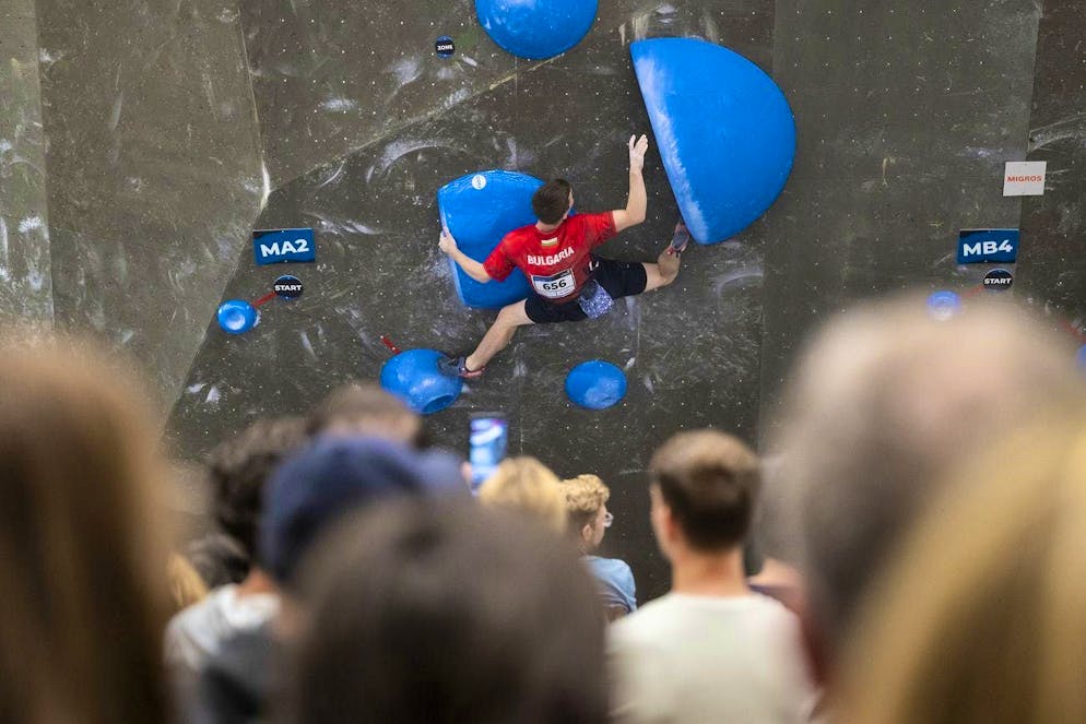 Excessive demands and a series of mistakes have led to a massive loss in the organization of the 2023 World Climbing Championships in Bern.