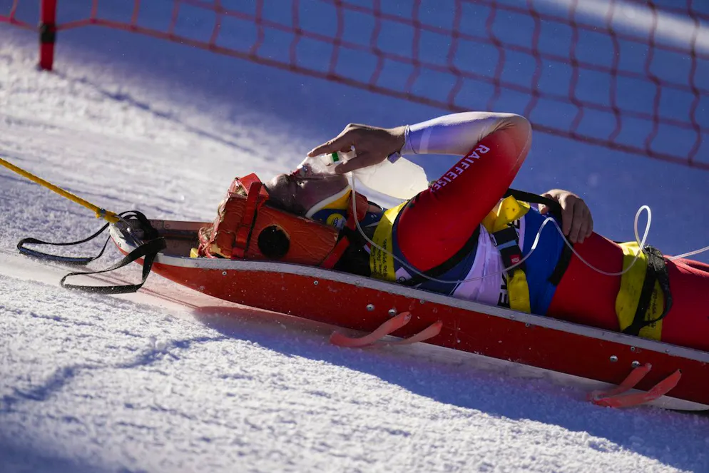Arnaud Boisset évacué après sa terrible chute