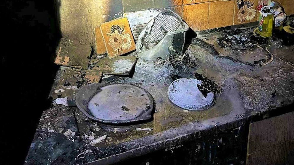 Zum Küchenbrand in Freiburg ist es laut der Kantonspolizei wegen Fahrlässigkeit gekommen.