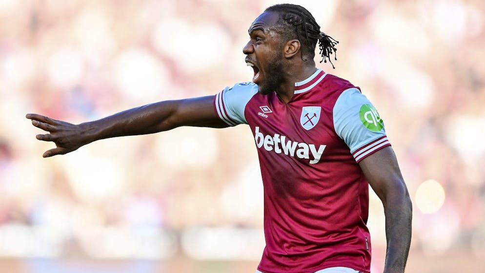 Michail Antonio im Dress seines Klubs West Ham United