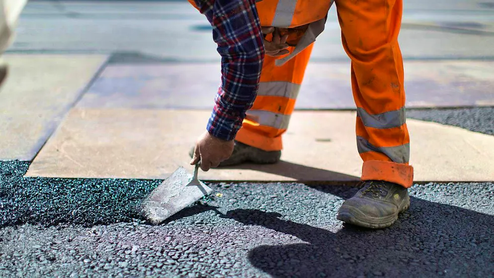 In a manifesto, the trade union Unia demands effective wage protection from the Federal Council and the European Commission. (symbolic image)