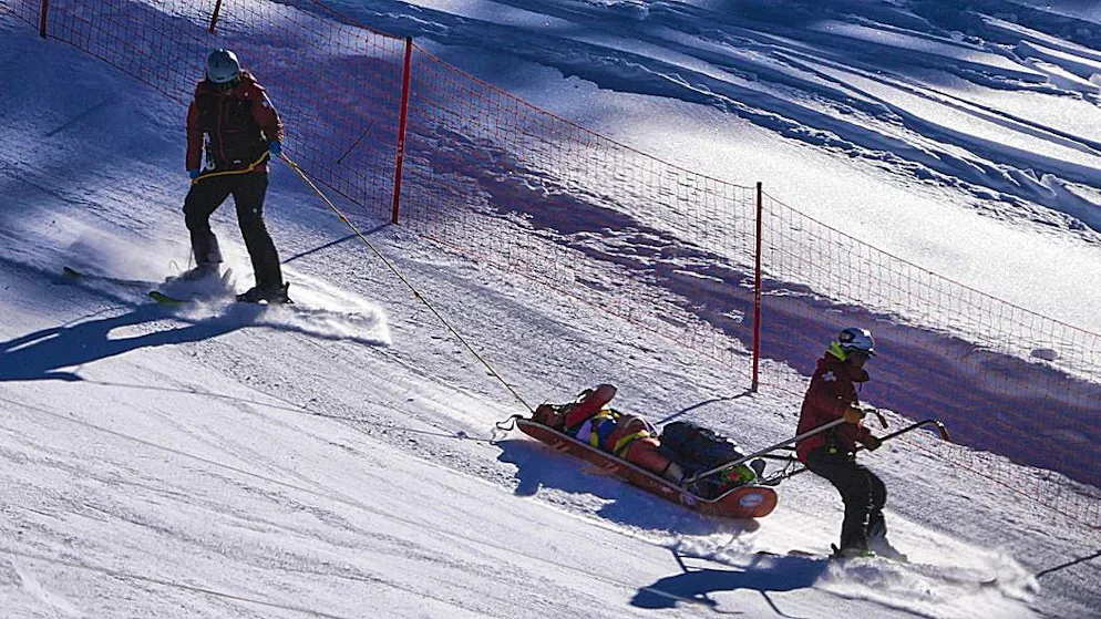 Boisset è stato trasportato dal luogo dell'incidente a valle con una slitta di soccorso.