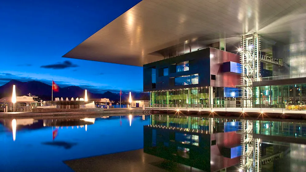 The Blue Carpet of the European Film Awards has been rolled out - Gallery. At the Culture and Convention Center Lucerne (KKL) on Saturday evening, the dress code for the European Film Awards is "Black Tie". (archive picture)