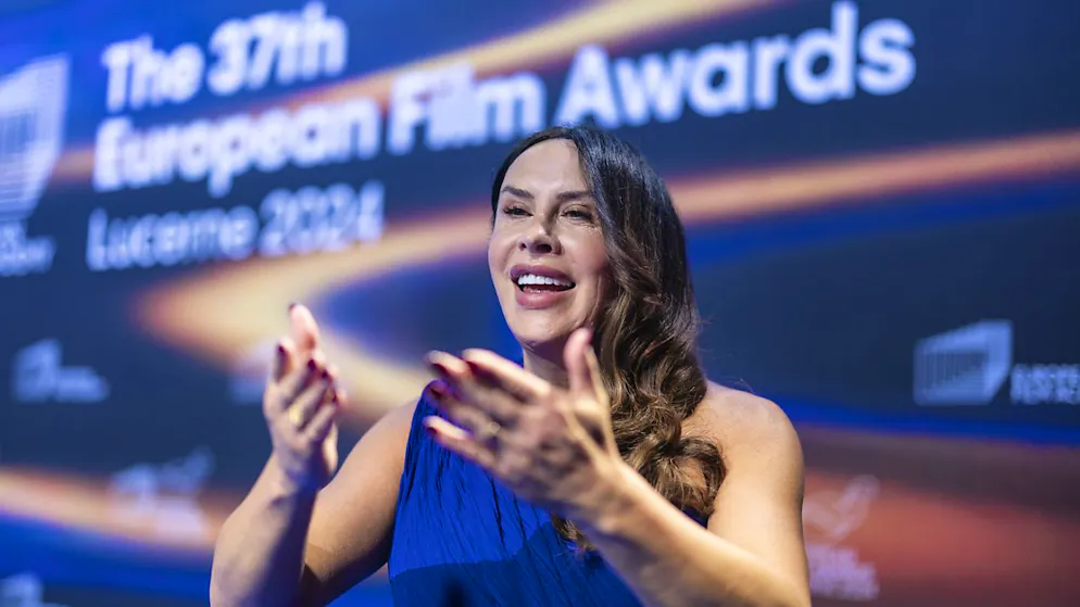 L'attrice spagnola Karla Sofía Gascón coronata miglior attrice europea agli European Film Awards a Lucerna.