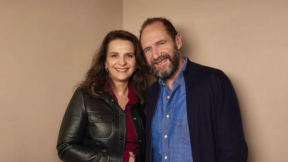 The Blue Carpet of the European Film Awards has been rolled out - Gallery. French actress Juliette Binoche and British actor Ralph Fiennes are in Lucerne for the European Film Awards on Saturday evening. Here on a joint photo in the frame of their movie "The Return". (archive picture)