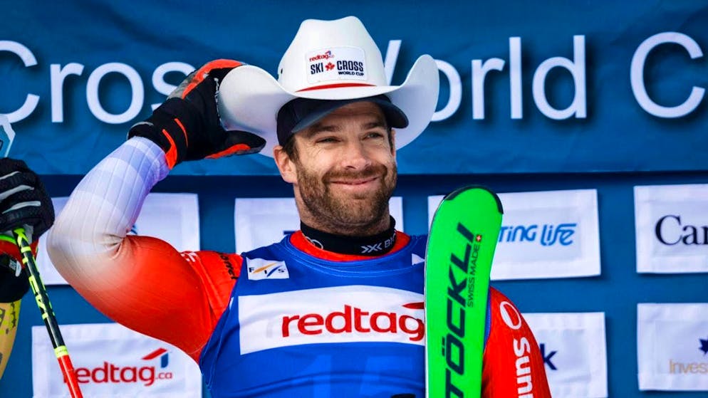 All was still well with the world: Jonas Lenherr greets with a cowboy hat after his World Cup victory in Nakiska, Canada, last January.