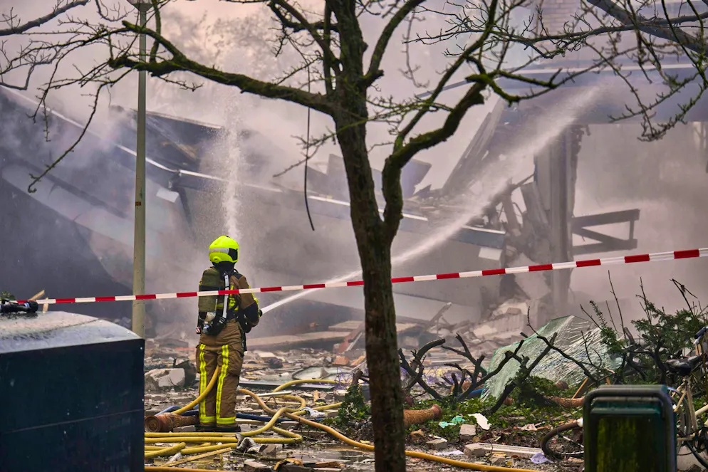 Fino a 20 dispersi in un'esplosione in un edificio residenziale all'Aia. Le operazioni di spegnimento e soccorso nell'edificio colpito all'Aia sono proseguite.