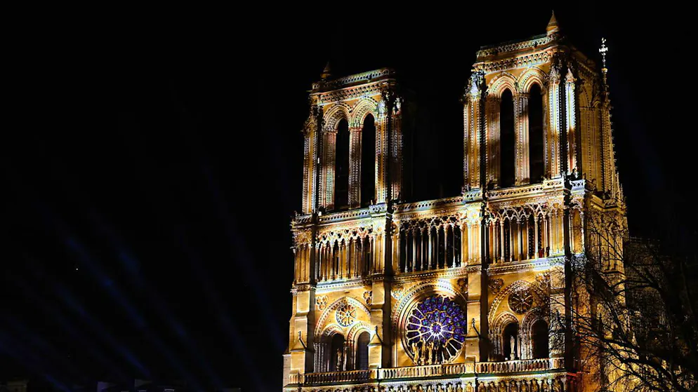 Oggi si terrà l'inaugurazione della cattedrale di Notre Dame al termine di quasi sei anni di lavori di restauro in seguito all'incendio divampato nel 2019.