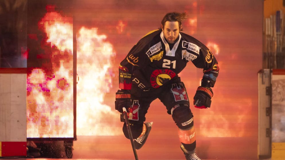 Simon Moser spielt auch nächste Saison für den SC Bern.