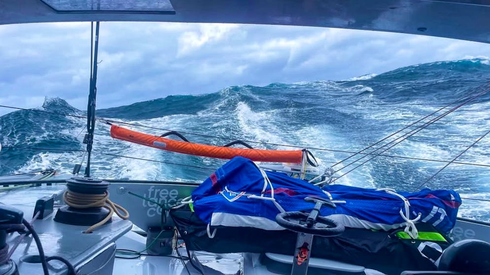 Vendée Globe. «A l'intérieur, ça ruissèle d'humidité. Les vêtements et le duvet collent, c'est dur»