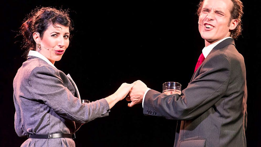 Das Musical "Chicago" mit Irene Straub als Mary Sunshine und Aris Sas als Billy Flynn live im Le Théâtre in Kriens. 2017 zog die Musical-Bühne ins Kongresszentrum Gersag nach Emmenbrücke.