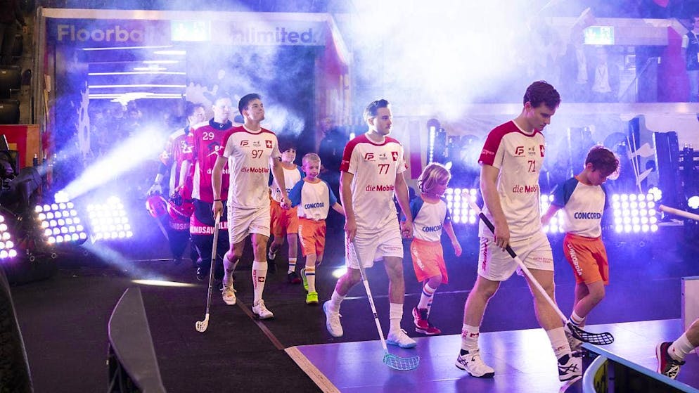 The floorball national team with a new face and in a new role - Gallery. The Swiss floorball national team, seen here at the 2022 World Championships in Zurich, will compete in Sweden without several longstanding team mainstays and with twelve debutants