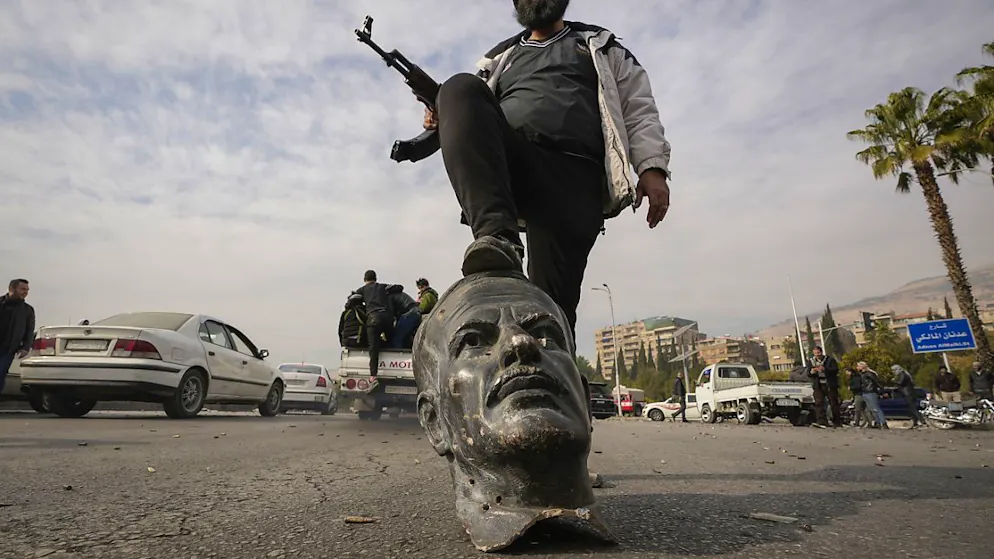 Guerra in Siria. I ribelli controllano centri del potere a Damasco, Assad è fuggito