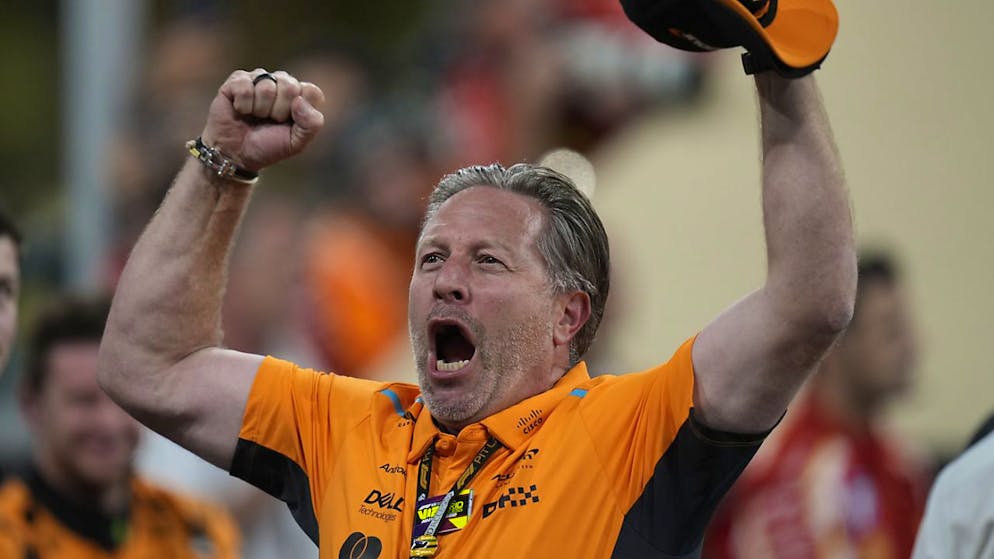 McLaren nach Seuchenjahren zurück an der Spitze - Gallery. McLarens Geschäftsführer Zak Brown kann sich nicht zurückhalten