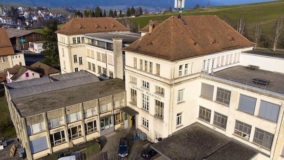The former "Tavannes Machines" factory building, for the adaptation and renovation of which the Bernese Grand Council is to approve CHF 45.9 million, is now behind schedule. (archive picture)