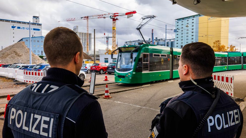 Perpetual welfare recipient. Unemployed German lawyer has to leave Switzerland