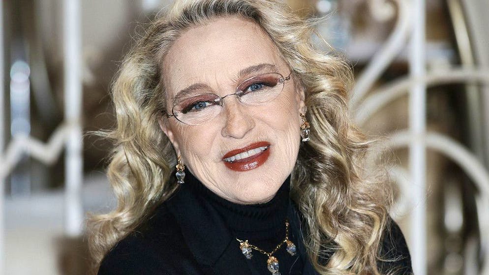 Lotta al tumore. Paura per Eleonora Giorgi:  «Mi hanno ricoverata, ho rischiato di morire»