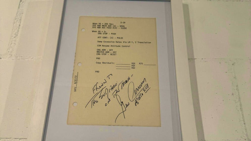 This checklist from the Apollo mission was on the moon. The original now hangs in the museum in Regensdorf.