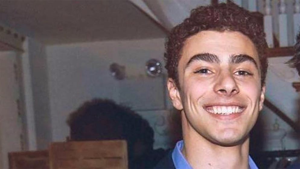 «Tu es un héros». Diplômé, fils de bonne famille: le profil inattendu du suspect du meurtre du CEO