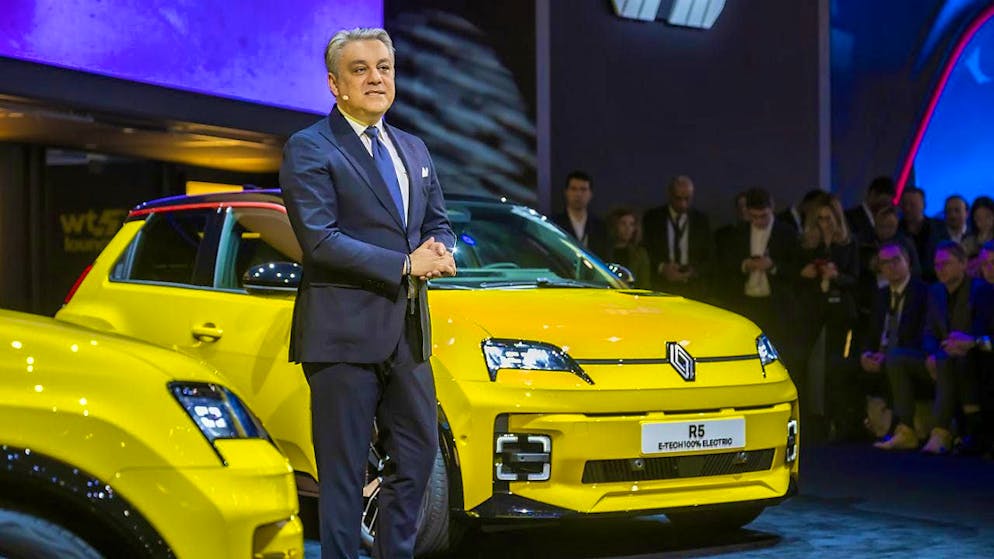 The President of the European Automobile Association and Renault CEO Luca de Meo - here at the Geneva Motor Show - fears disadvantages for the EU car industry. (archive picture)