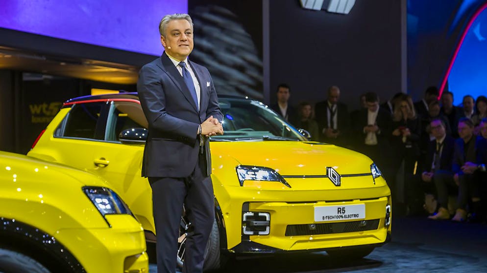 Der Präsident des europäischen Automobilverbands und Renault-Chef Luca de Meo – hier am Genfer Autosalon – befürchtet Nachteile für die EU-Autoindustrie. (Archivbild)