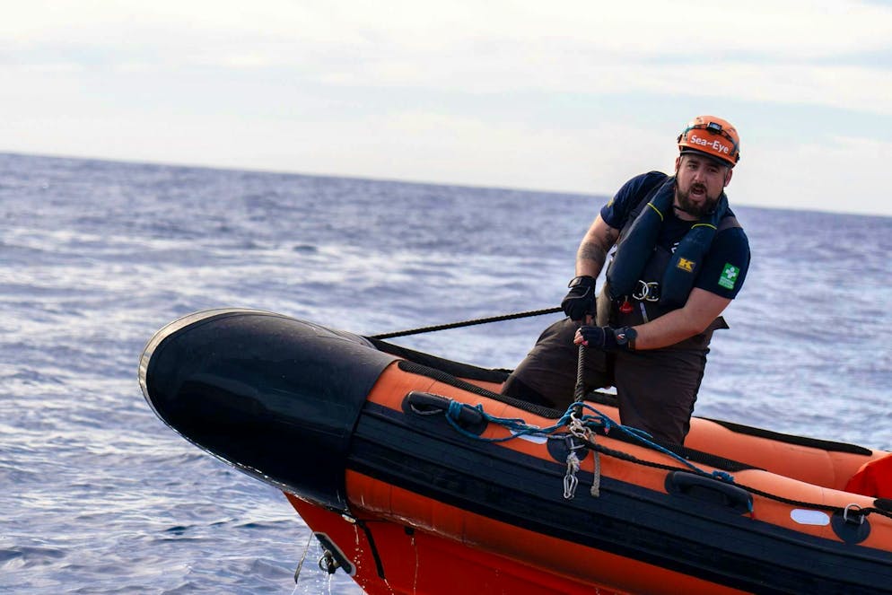 St. Gallen sea rescuer Arno Tanner. The man from eastern Switzerland was at the forefront. One of his tasks, together with the team leader, was to pull people out of the water.