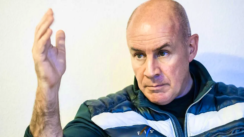 Once again in the crossfire of criticism: the FIS with its controversial president Johan Eliasch