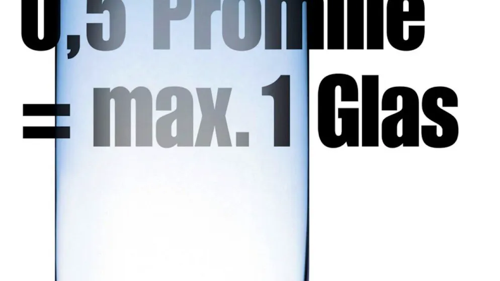 Stando a un sondaggio condotto dall'UPI, la popolazione elvetica si aspetta raramente di essere fermata dalla polizia quando viaggia in auto. (Foto d'archivio)