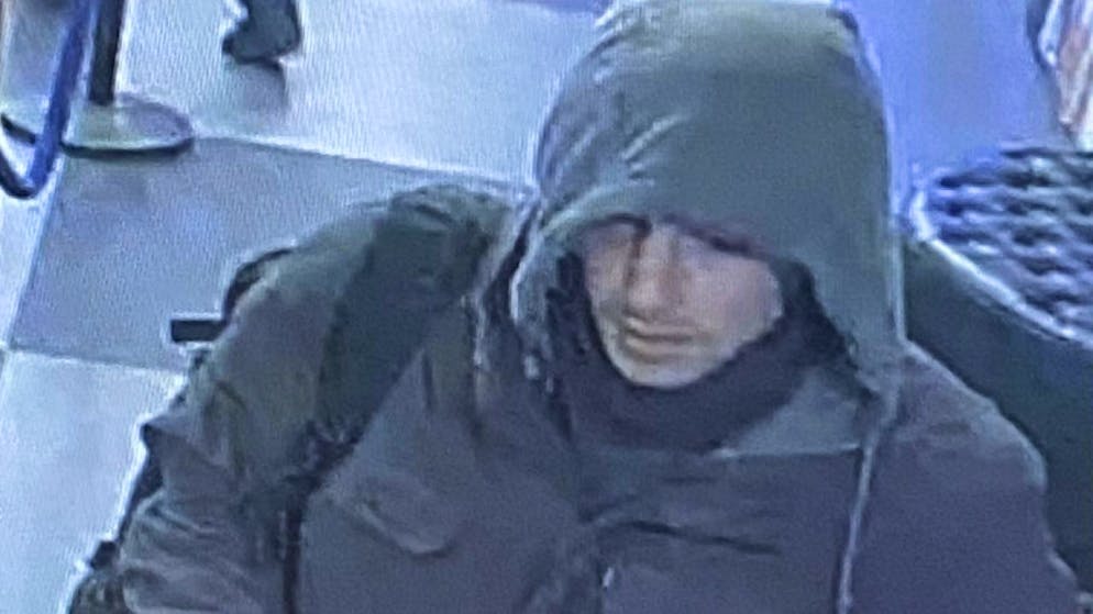 Traque de cinq jours. Il tue un patron d'assurance et met la police de New York sur les dents