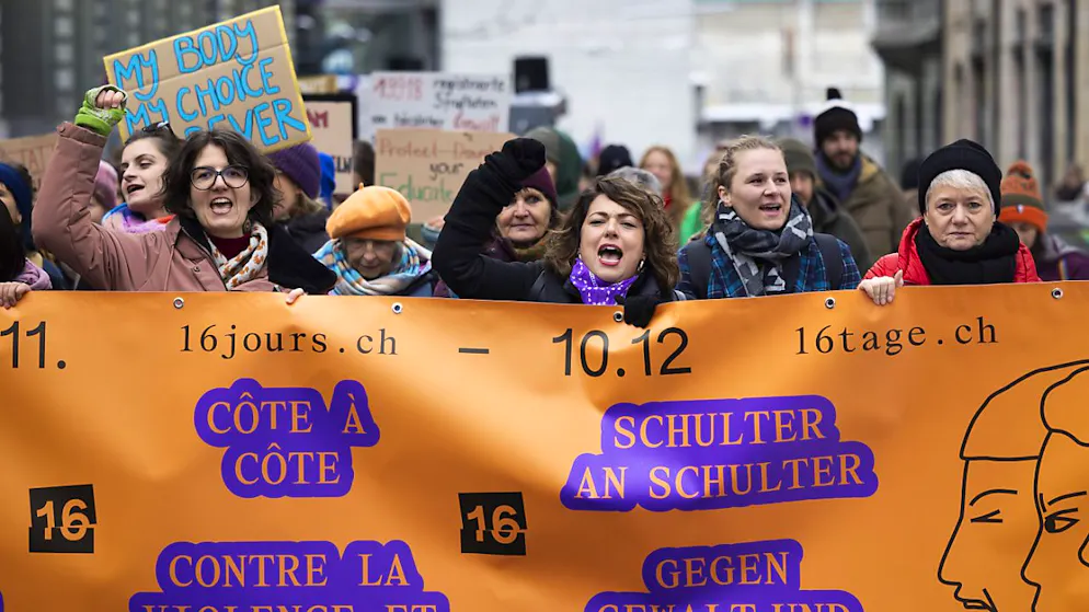 Pas moins de 10'000 personnes avaient manifesté à Berne le 23 novembre pour donner le coup d'envoi de la campagne (archives).